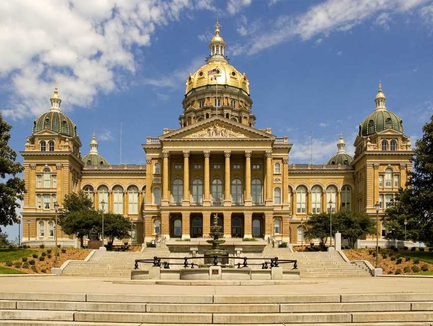 Iowa schedules special election to fill Rep. Breckenridge’s former seat on Oct. 12